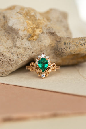 Emerald baroque style engagement ring, rose gold engagement ring with diamonds / Sophie - Eden Garden Jewelry™