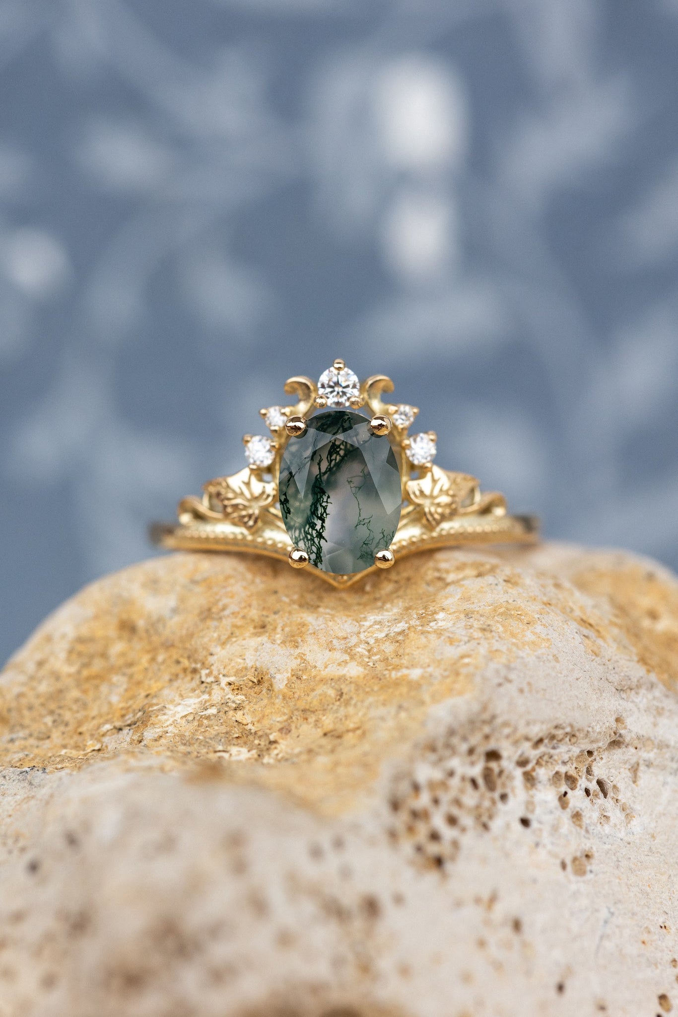 Dendritic moss agate engagement ring, gold ivy leaves proposal ring with accents diamonds / Ariadne - Eden Garden Jewelry™