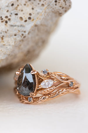 READY TO SHIP: Exclusive Patricia pear cut salt & pepper diamond ring set in rose gold, AVAILABLE RING SIZES: 3 - 5.5 US