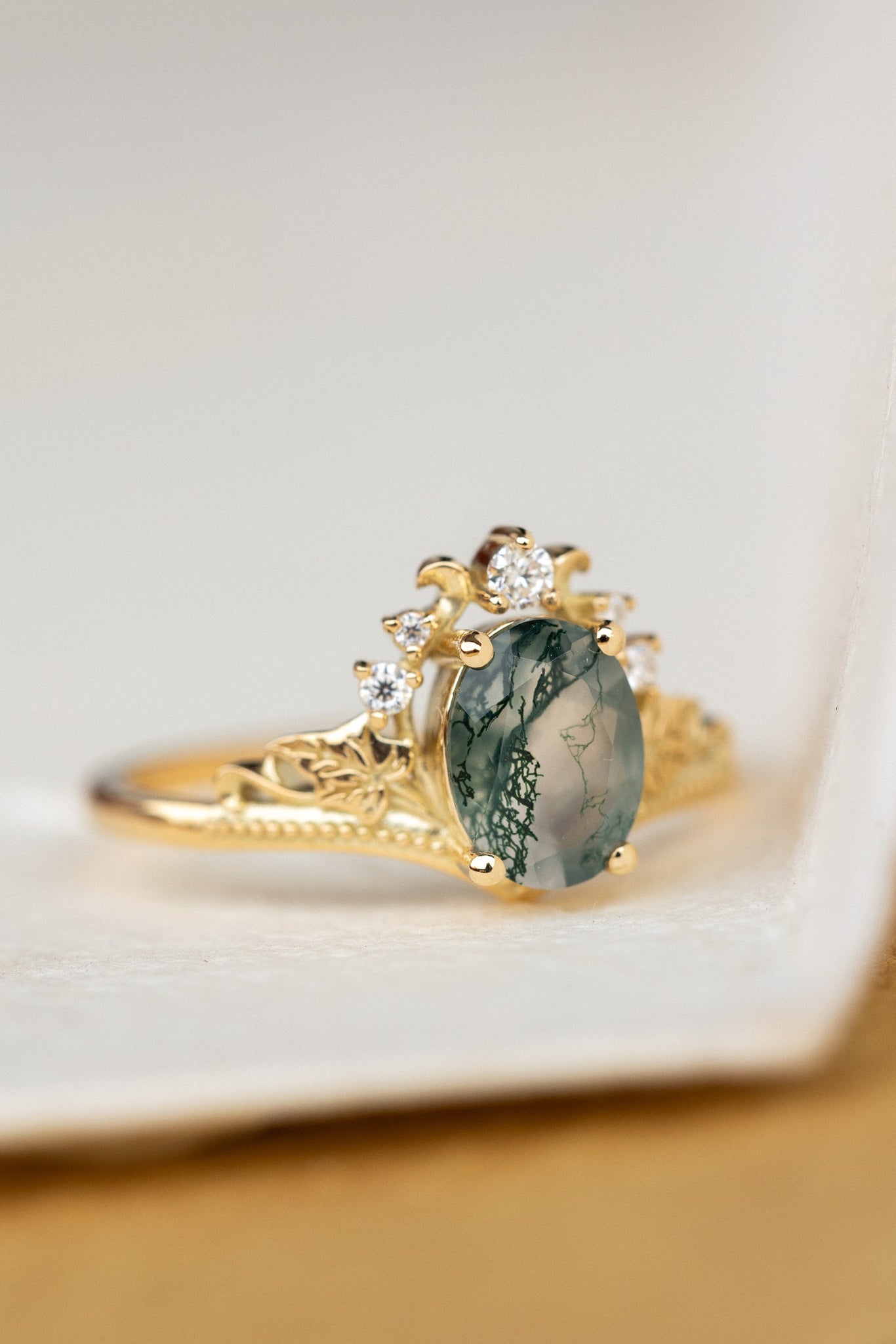 Dendritic moss agate engagement ring, gold ivy leaves proposal ring with accents diamonds / Ariadne - Eden Garden Jewelry™