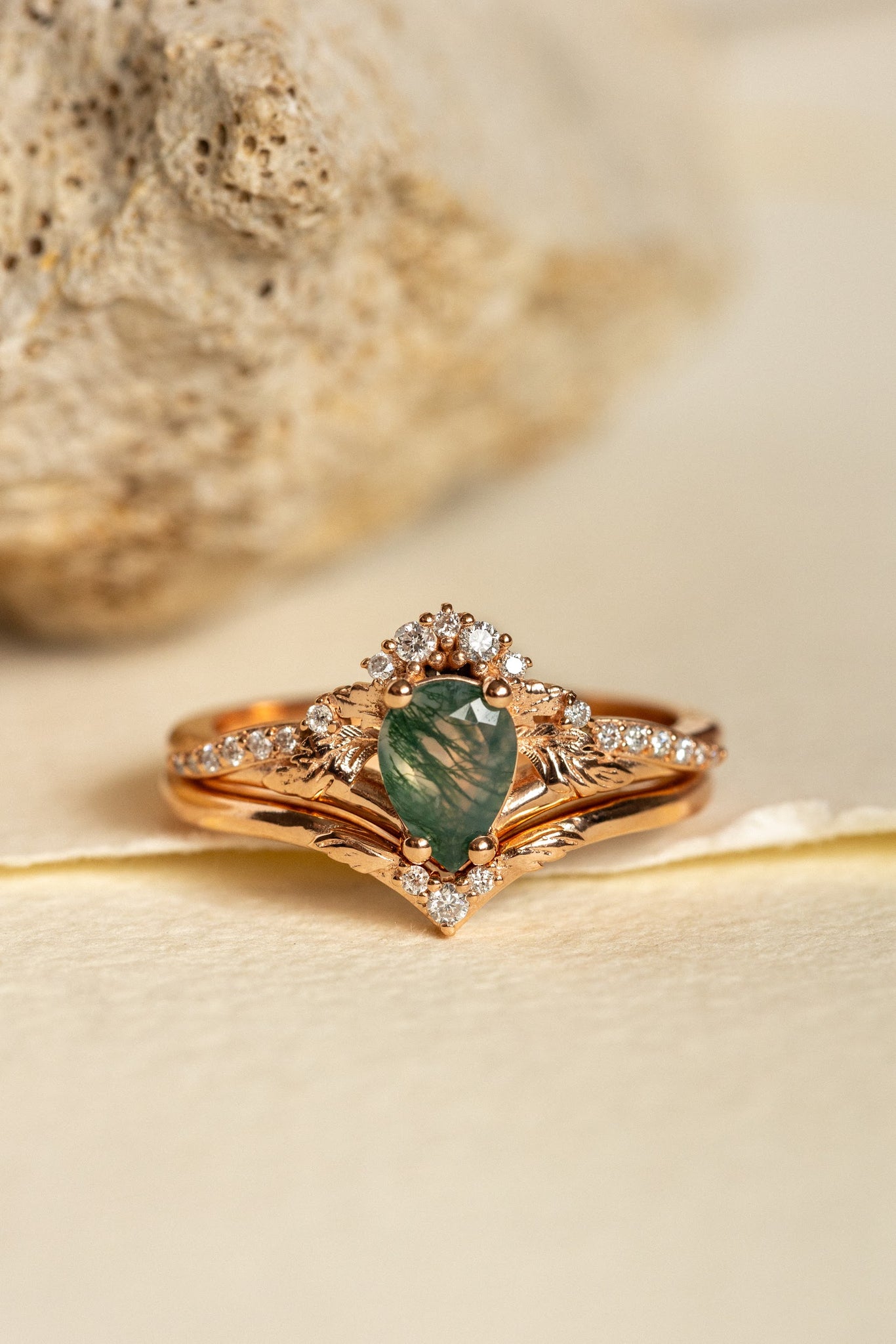 Forest-themed bridal ring set with green moss agate / Amelia - Eden Garden Jewelry™