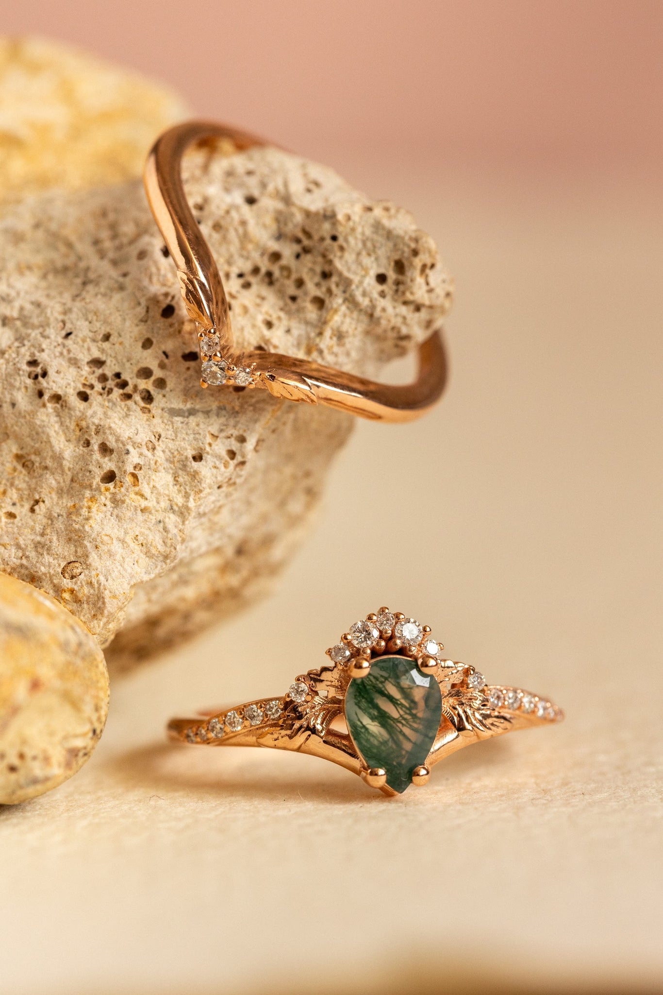 Forest-themed bridal ring set with green moss agate / Amelia - Eden Garden Jewelry™