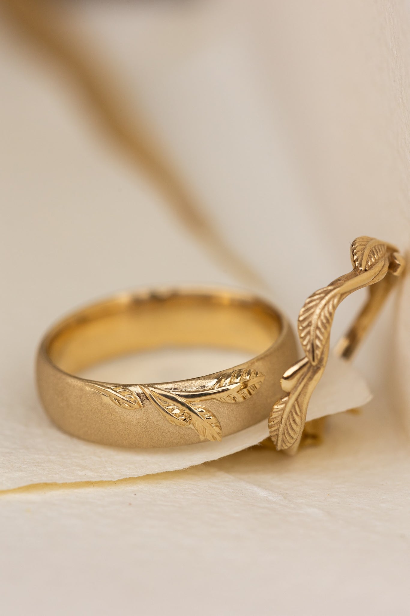 Wedding rings set for couples: satin band with branch for him, curved twig ring Azalea for her - Eden Garden Jewelry™