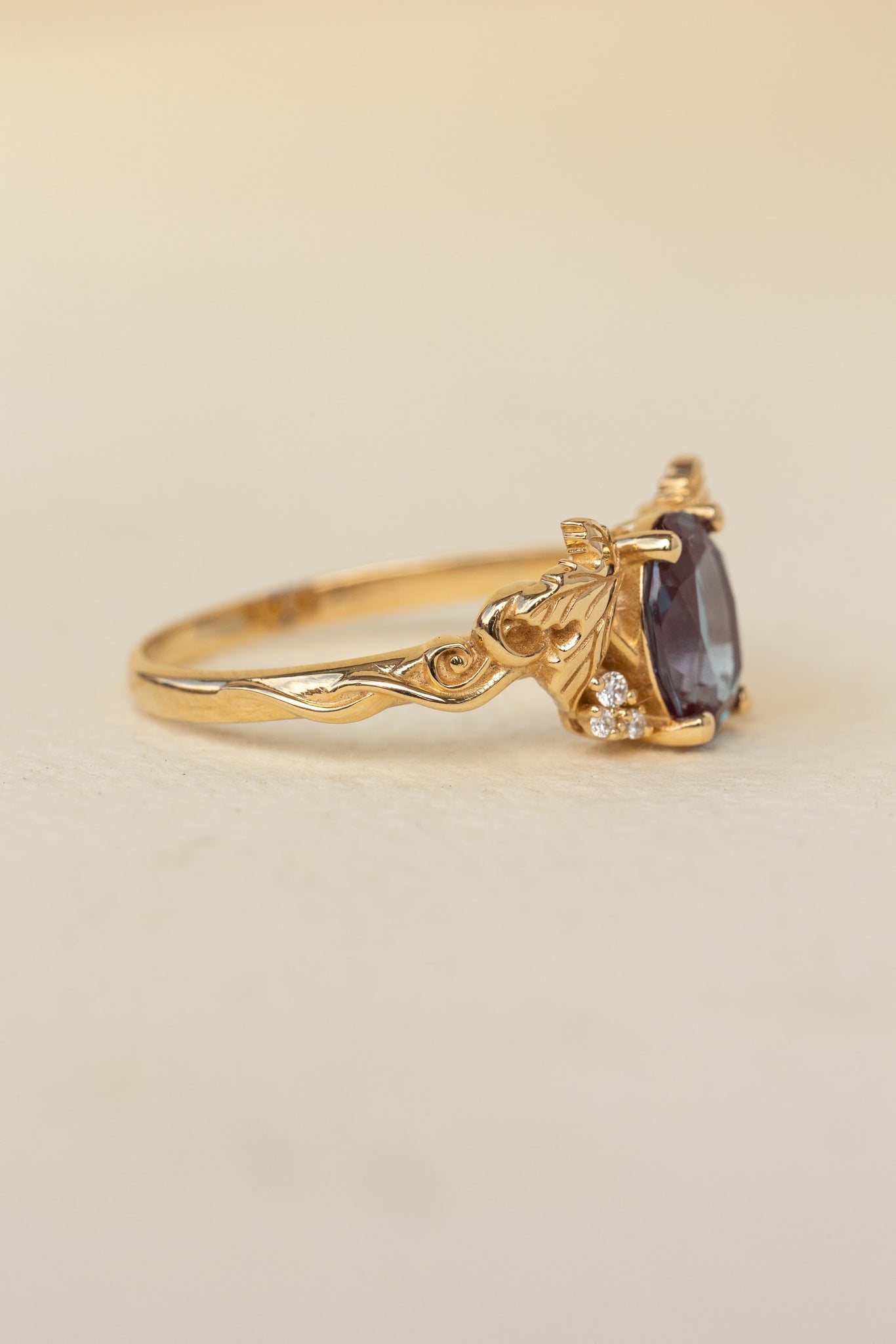 READY TO SHIP: Vineyard in 14K yellow gold, oval cut lab alexandrite 8x6 mm, lab grown diamonds, AVAILABLE RING SIZES: 5.5 - 8.5 US