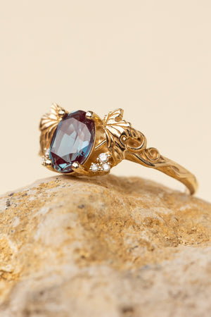 READY TO SHIP: Vineyard in 14K yellow gold, oval cut lab alexandrite 8x6 mm, lab grown diamonds, AVAILABLE RING SIZES: 5.5 - 8.5 US