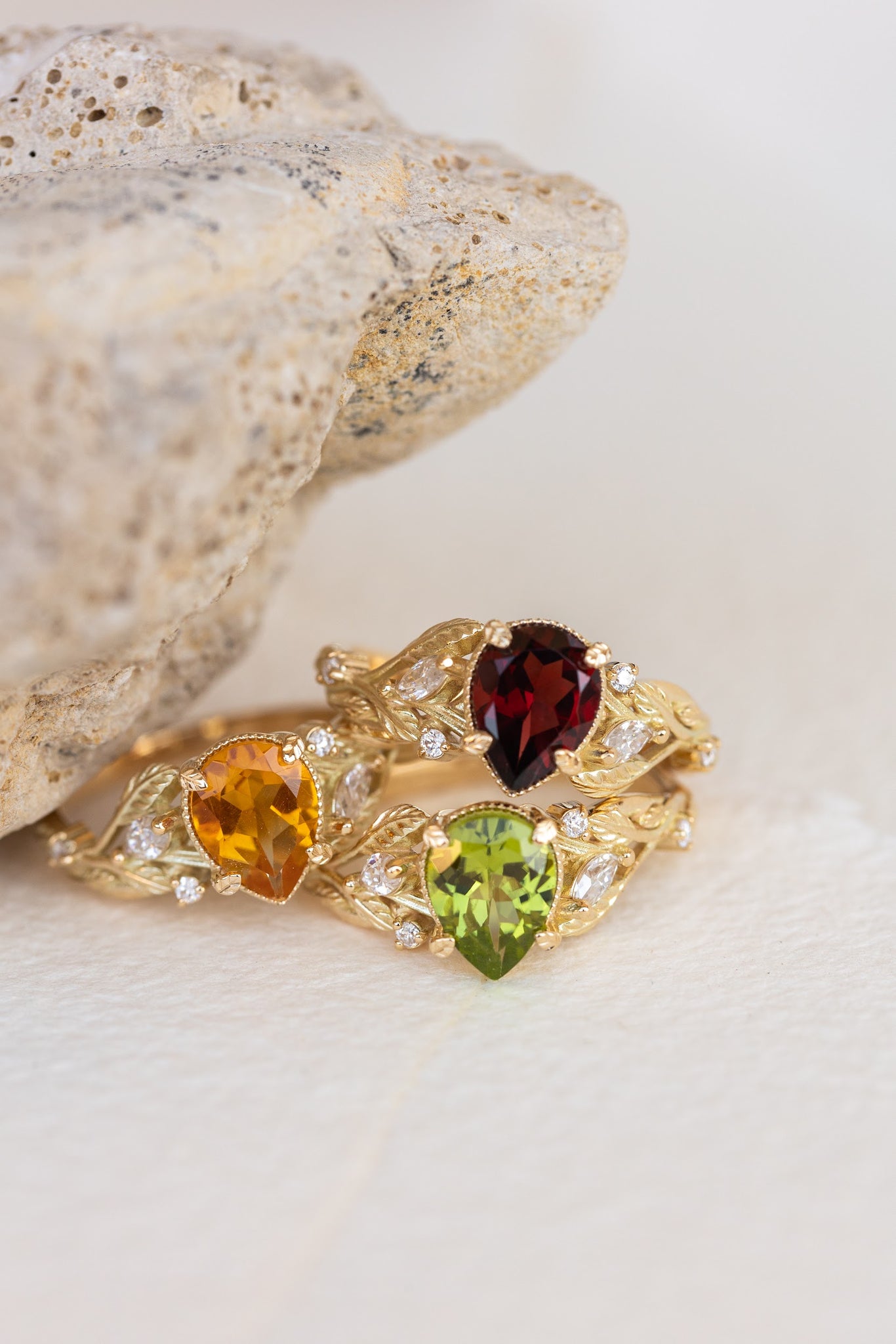 Natural citrine engagement ring, promise ring with leaves and diamonds / Patricia - Eden Garden Jewelry™