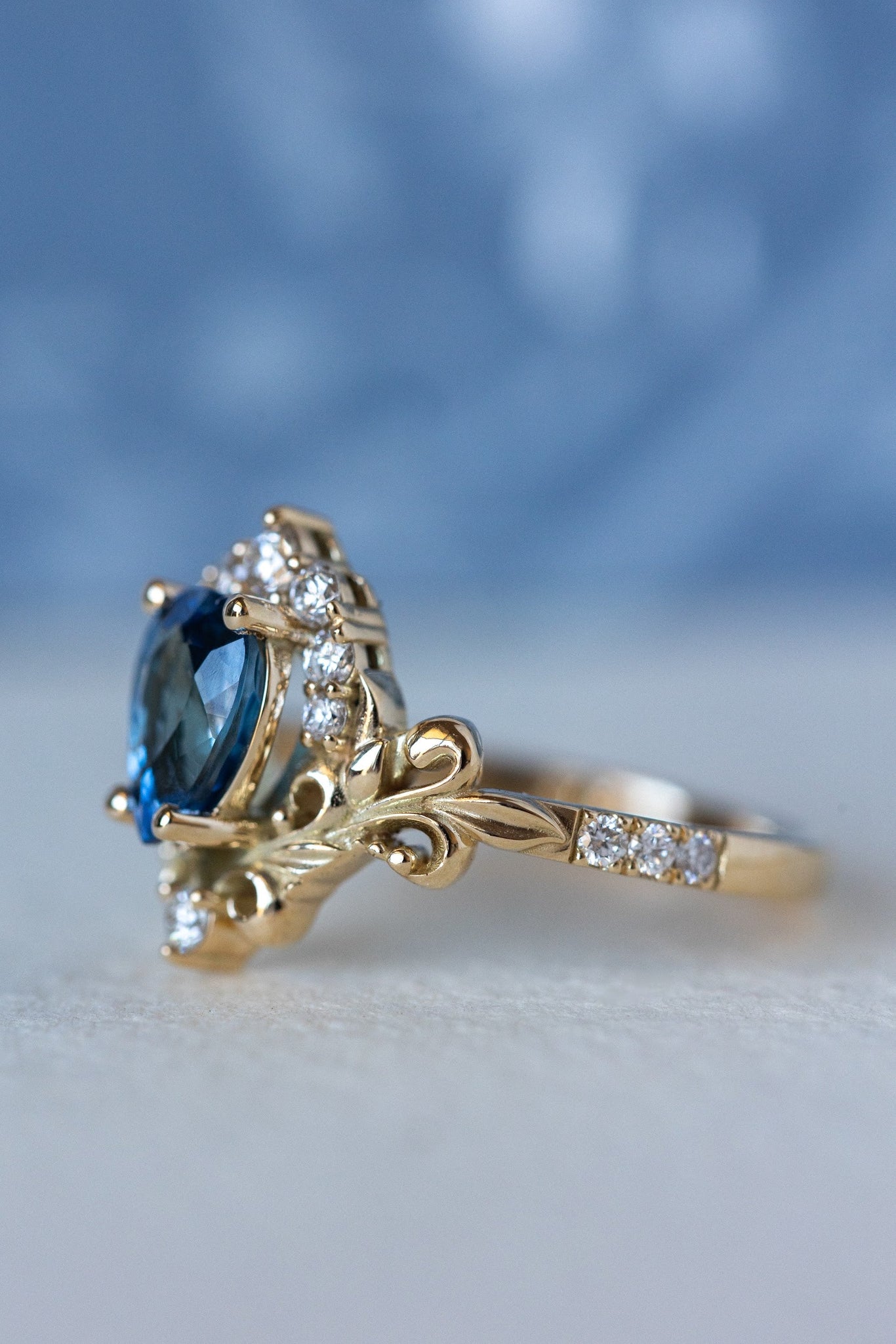 Natural blue sapphire engagement ring, baroque inspired gold ring with diamonds / Sophie - Eden Garden Jewelry™