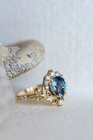 Natural blue sapphire engagement ring, baroque inspired gold ring with diamonds / Sophie - Eden Garden Jewelry™