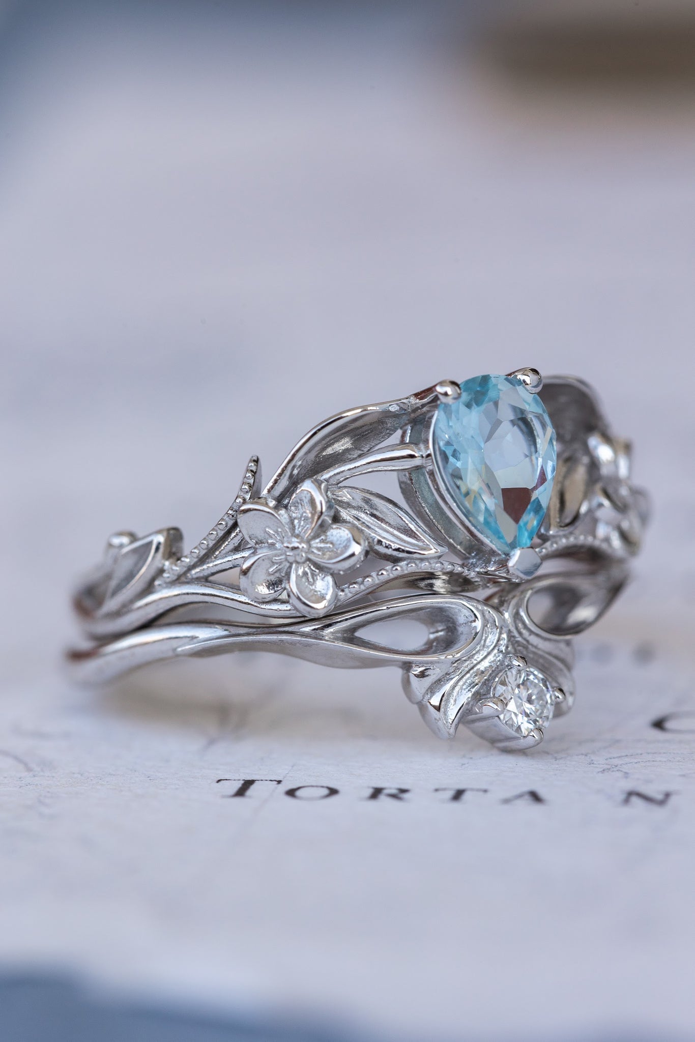 Natural aquamarine engagement ring set, art nouveau flower bridal ring set / Eloise - Eden Garden Jewelry™