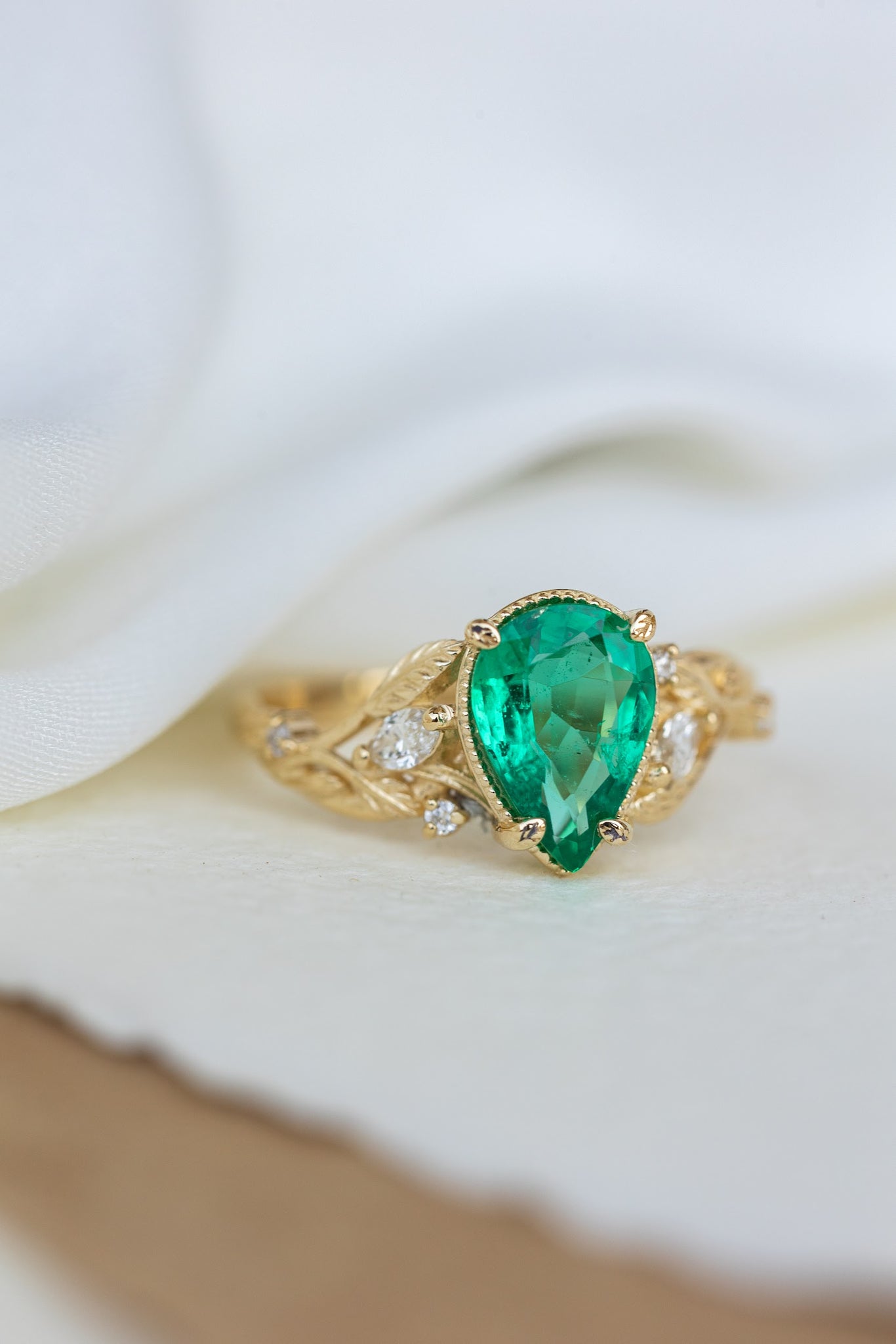 Big pear natural emerald engagement ring, gold nature inspired promise ring / Patricia - Eden Garden Jewelry™