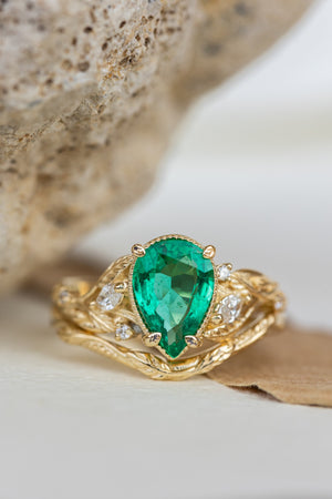 Natural emerald bridal ring set, gold leaves stacking rings with diamonds / Patricia - Eden Garden Jewelry™