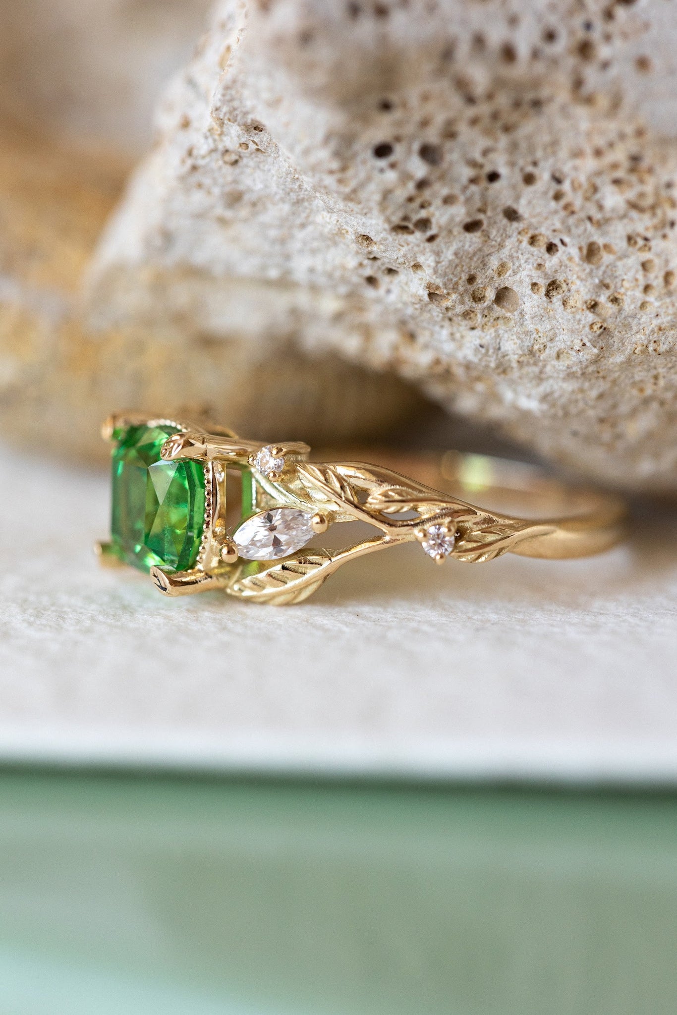 Tsavorite garnet engagement ring, gold ring with leaves and diamonds / Patricia - Eden Garden Jewelry™