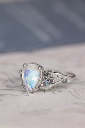 Big pear moonstone bridal ring set, engagement ring set with accent alexandrites / Patricia - Eden Garden Jewelry™