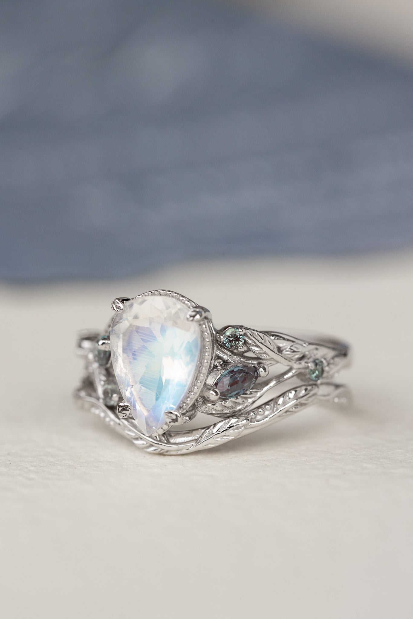 Big pear moonstone bridal ring set, engagement ring set with accent alexandrites / Patricia - Eden Garden Jewelry™