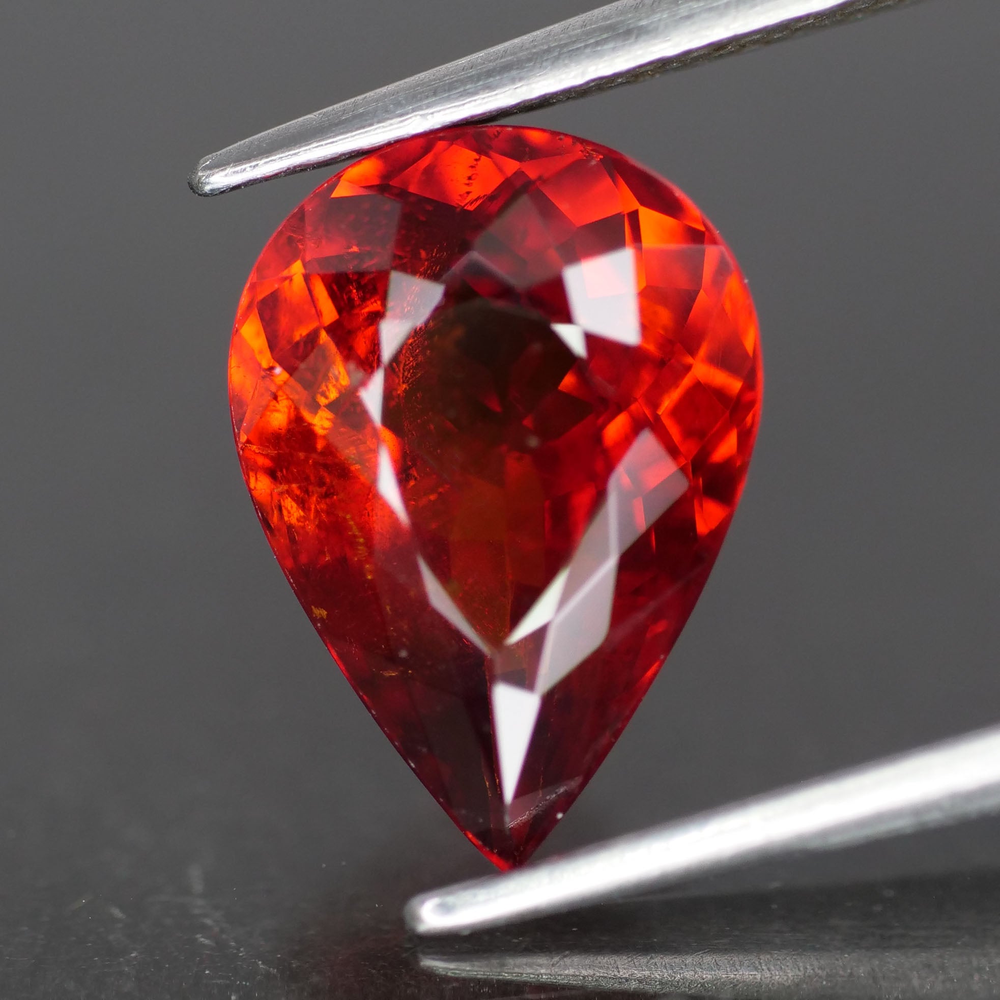 Garnet | natural, pear cut, *10x7 mm, VS *3 ct - Eden Garden Jewelry™