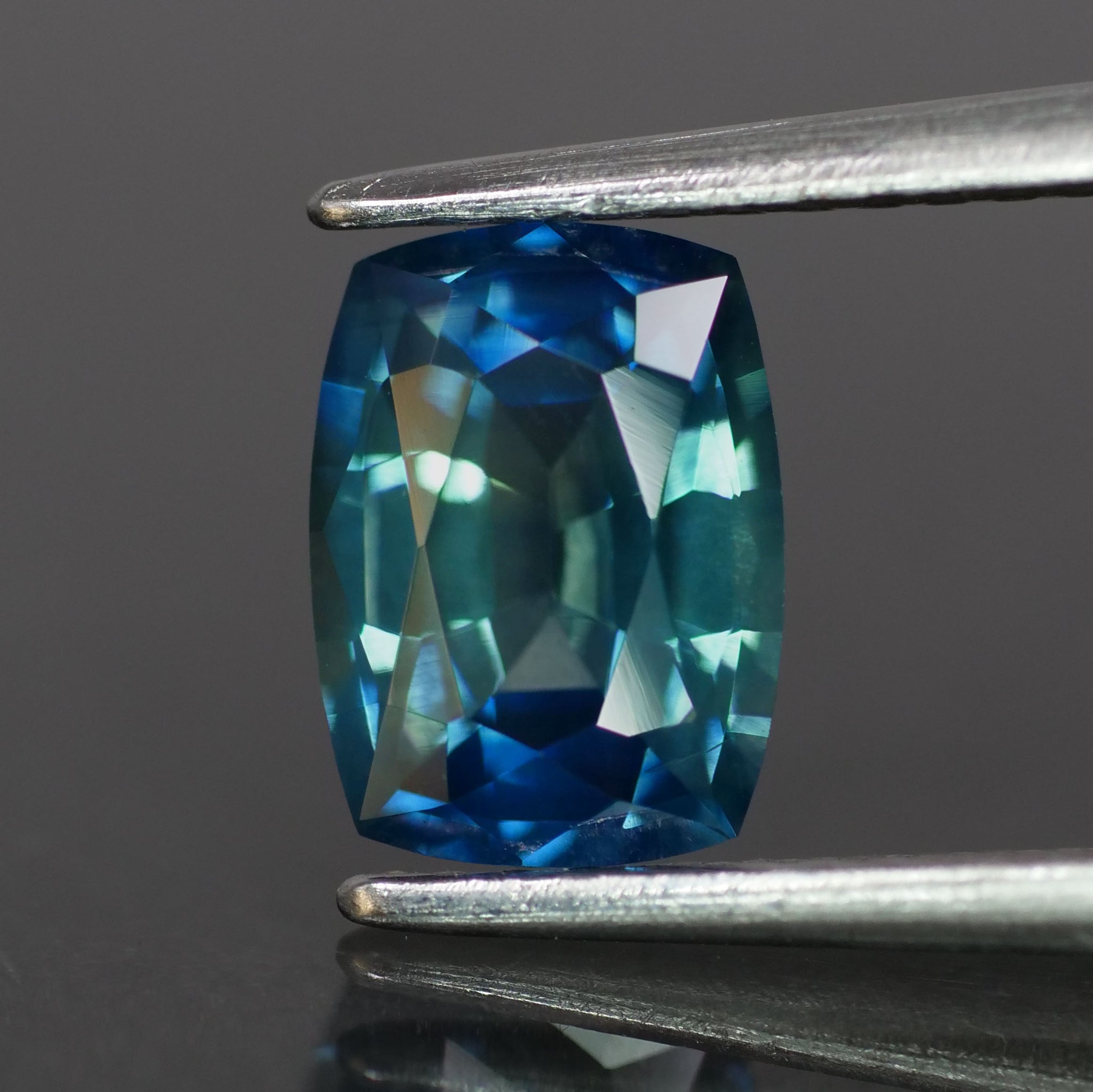 Sapphire | natural, bi-color, modified cushion cut *7.5X5.5 mm, 1.35ct - Eden Garden Jewelry™