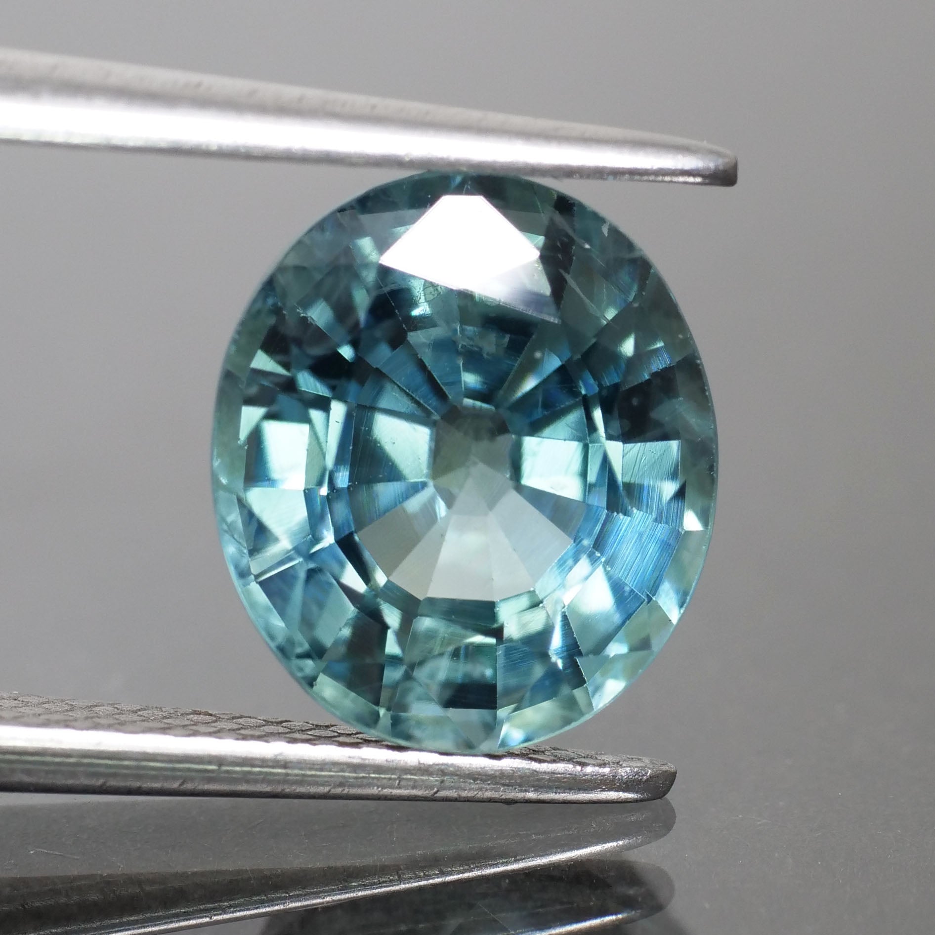 Sapphire | natural, teal (greenish blue), oval cut 9.6x8.3 mm, VS, 3.69 ct - Eden Garden Jewelry™