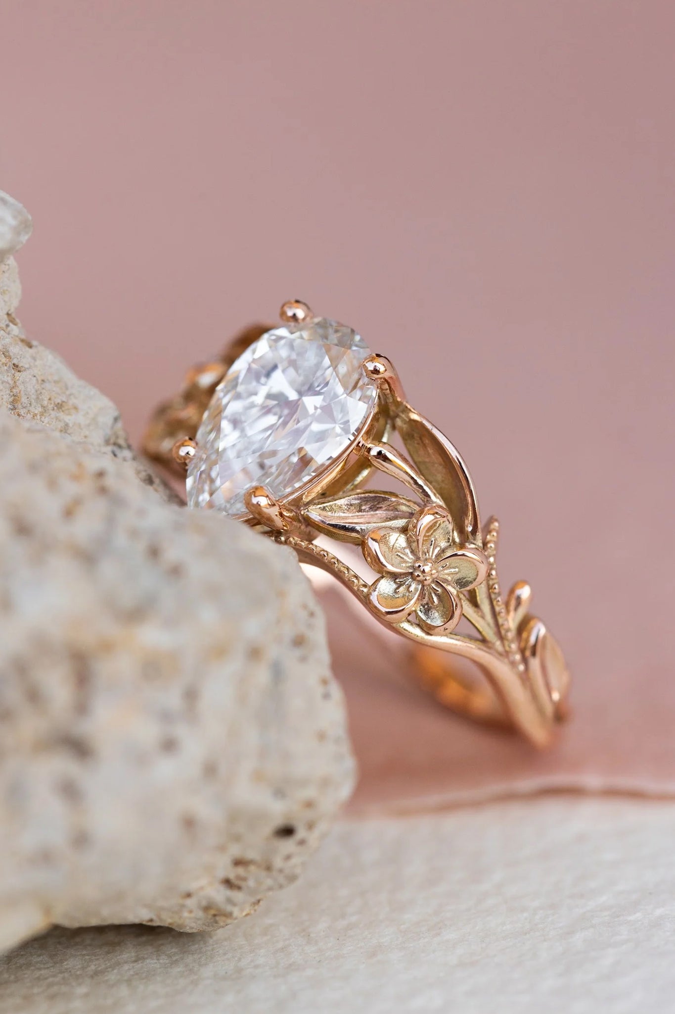 READY TO SHIP: Eloise engagement ring in 14K rose gold, big lab grown diamond, 10x7 mm, AVAILABLE RING SIZES: 5.25 - 8.25 US