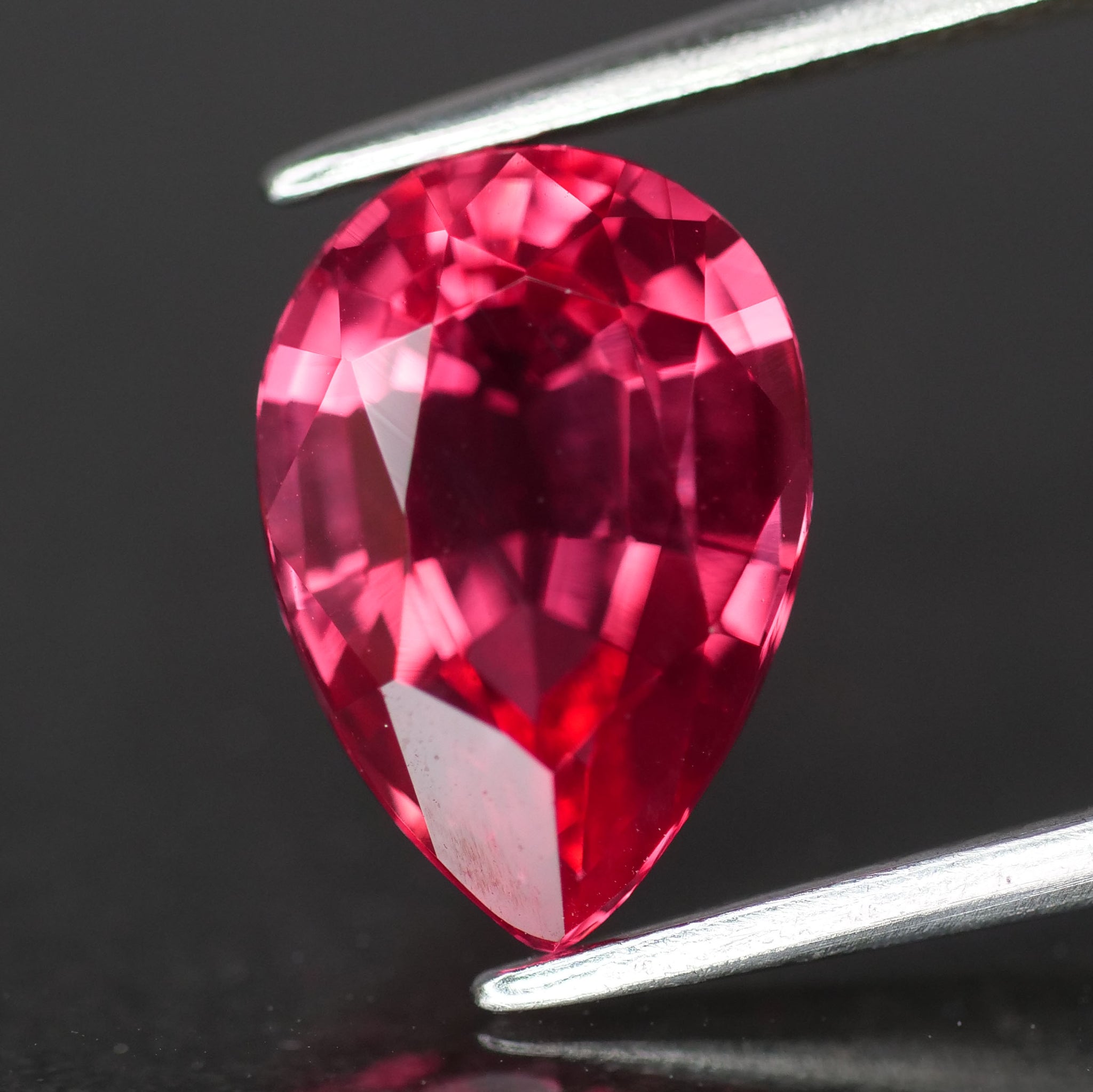 Sapphire | natural, padparadscha color, pear cut 10x7 mm, 2.7ct, VS - Eden Garden Jewelry™