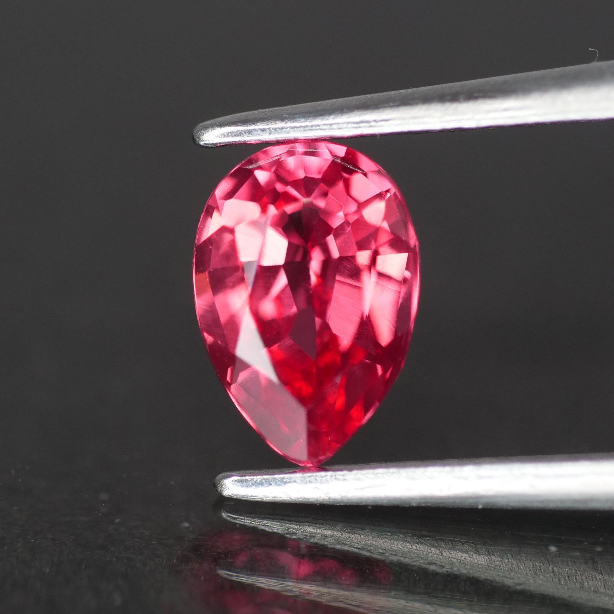 Sapphire | natural, padparadscha color, pear cut 7x5 mm, 1ct, VS - Eden Garden Jewelry™