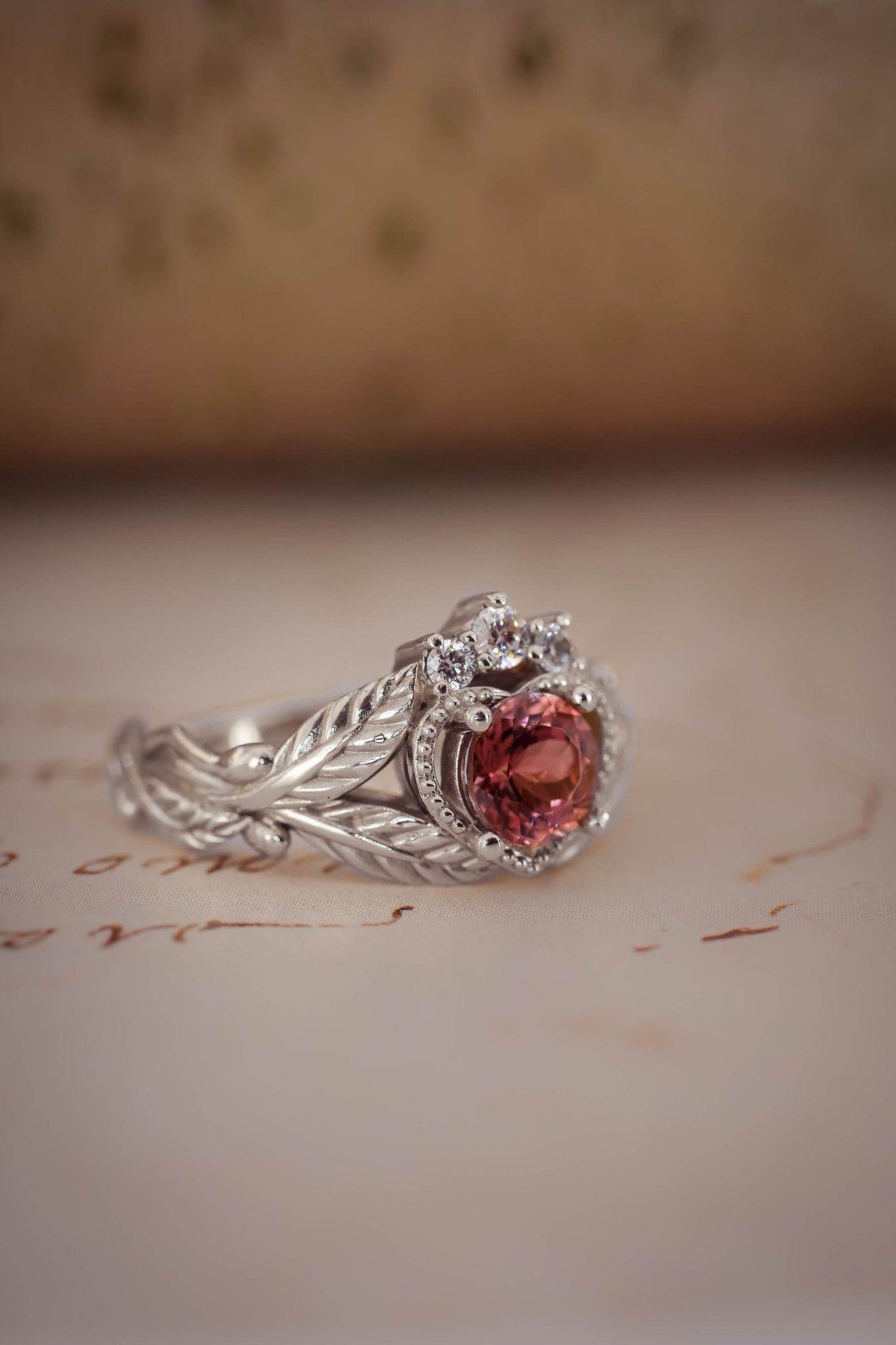 Claddagh | custom ring setting, 6 mm central gemstone - Eden Garden Jewelry™