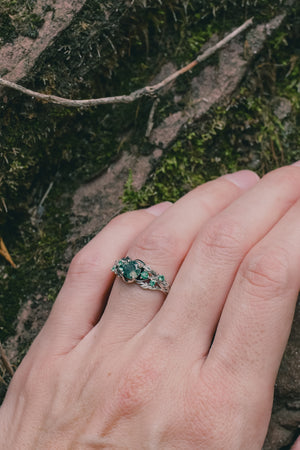 Moss agate & vivid emeralds ring / Japanese Maple