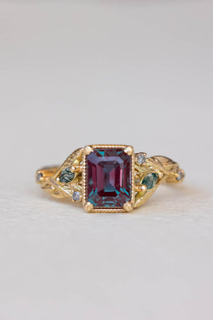 READY TO SHIP: Patricia ring in 14K yellow gold, lab alexandrite emerald cut 8x6 mm, accent moss agates and salt&pepper diamonds, AVAILABLE RING SIZES: 6-8US - Eden Garden Jewelry™