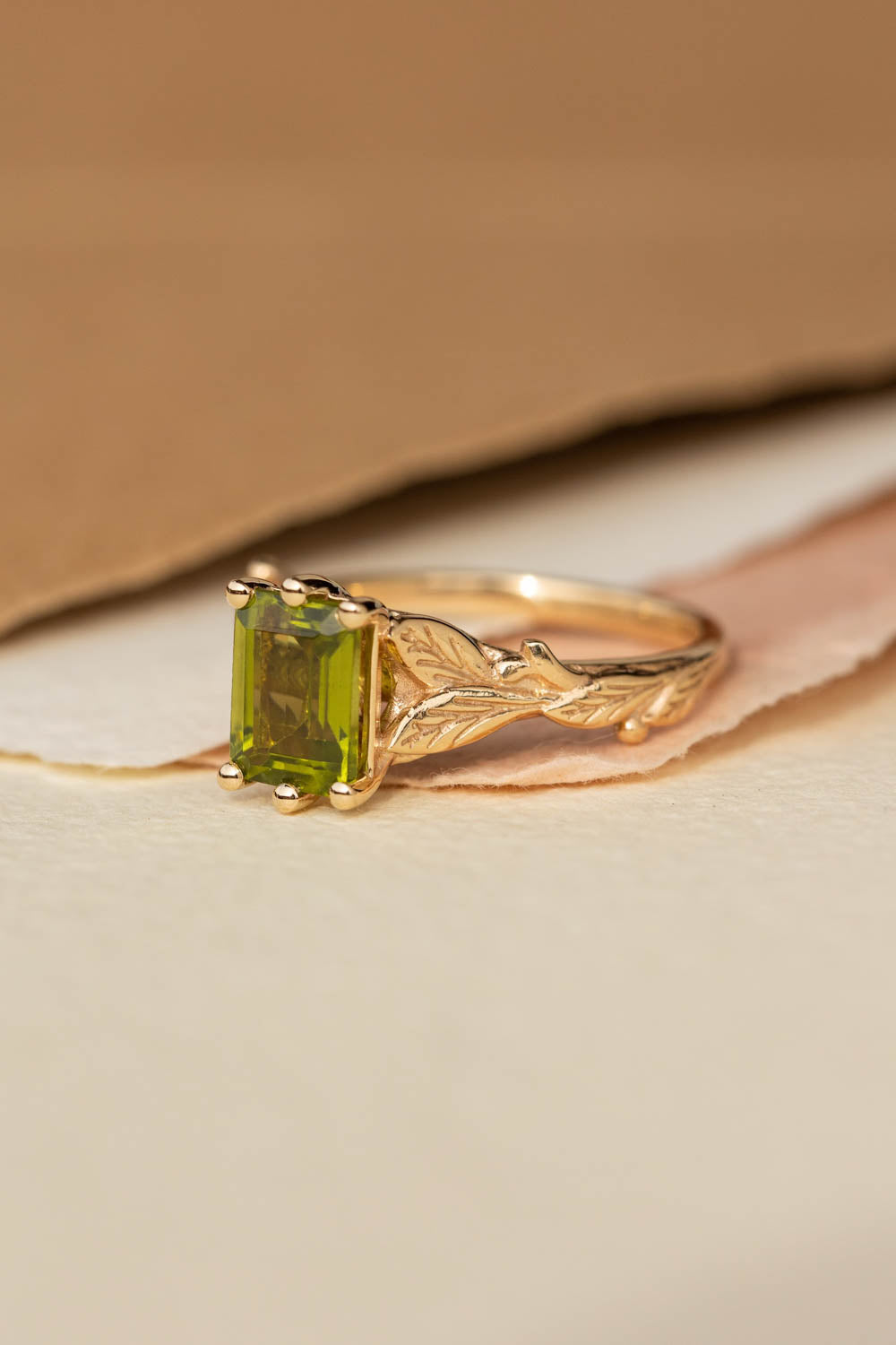 Emerald cut peridot bridal ring set, gold leaves engagement and wedding rings / Freesia - Eden Garden Jewelry™