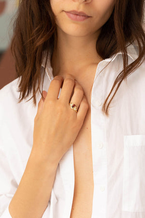 READY TO SHIP: Swanlake ring in 18K yellow gold, natural garnet pear 7x5 mm, natural diamonds, AVAILABLE RING SIZES: 8.5-10.5US - Eden Garden Jewelry™