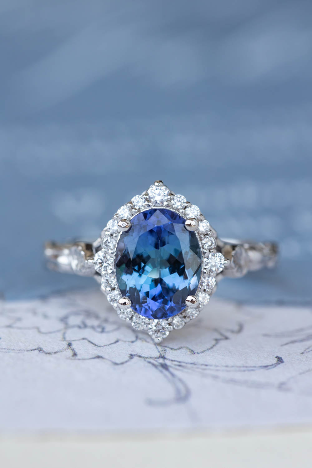 Bi-colour tanzanite engagement ring, nature inspired white gold ring with diamond halo / Florentina - Eden Garden Jewelry™