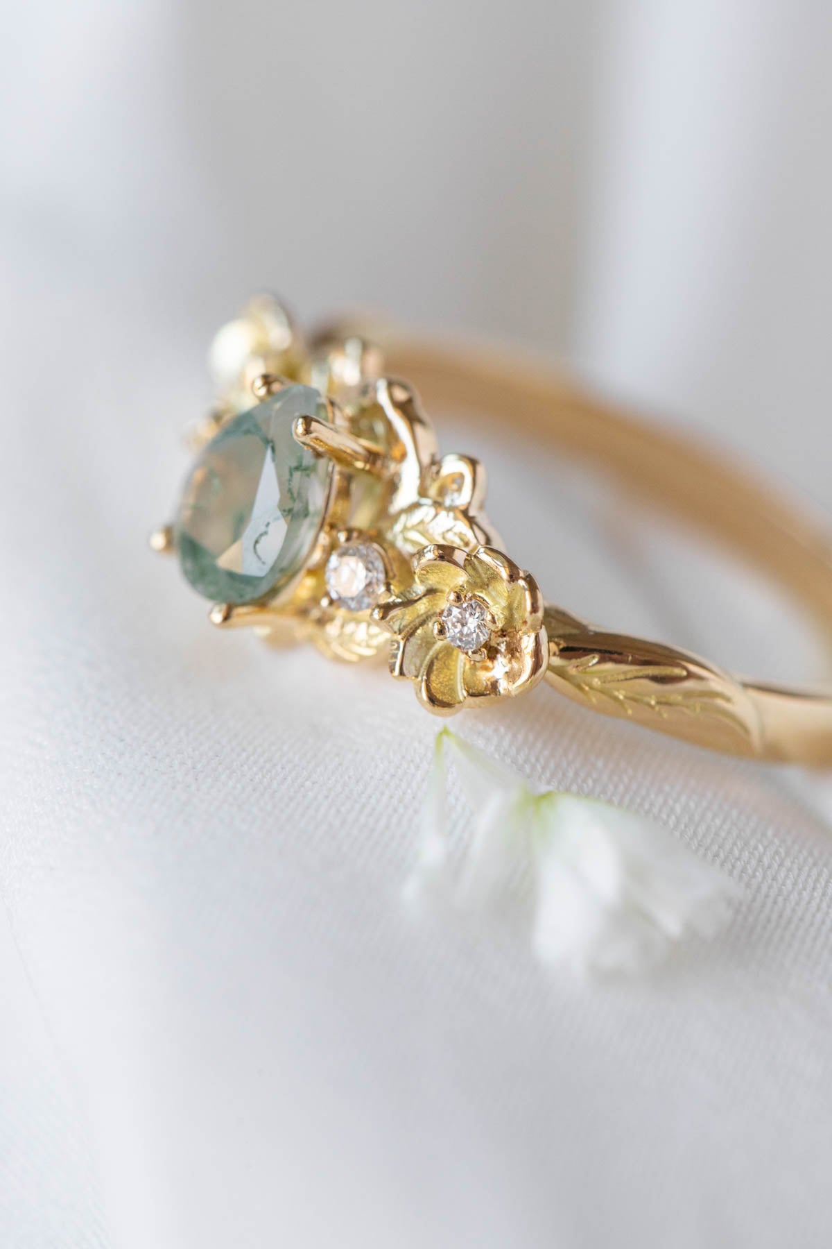 Moss agate and diamonds floral engagement ring / Adelina - Eden Garden Jewelry™