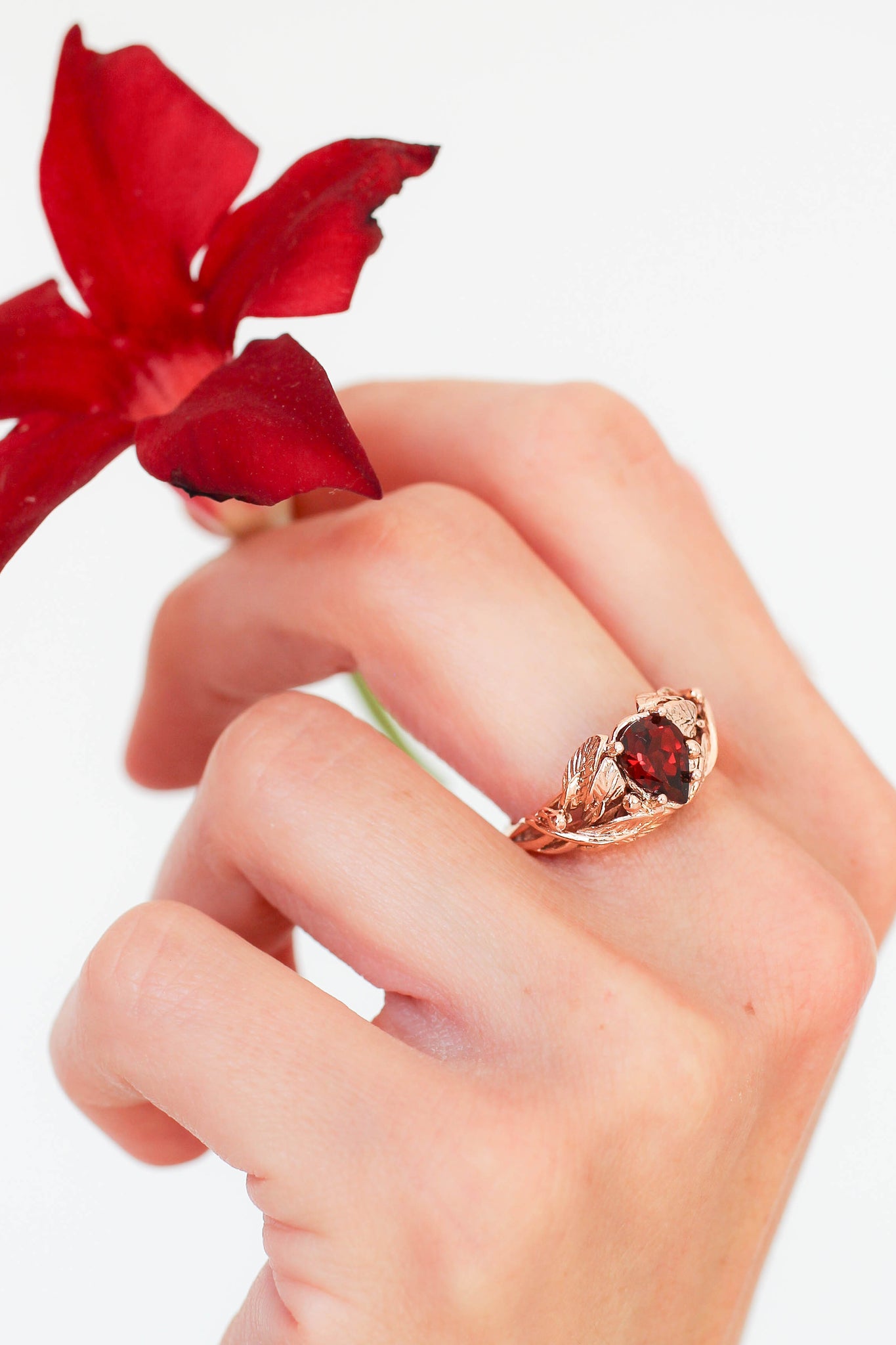 Red garnet engagement ring, leaves ring / Viola - Eden Garden Jewelry™