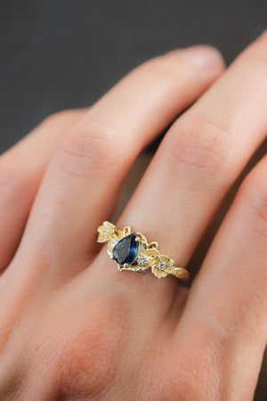 Sapphire and diamonds ring, flower engagement ring / Adelina - Eden Garden Jewelry™