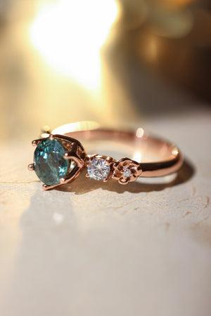 Bridal set with 1 ct teal sapphire and diamonds - Eden Garden Jewelry™