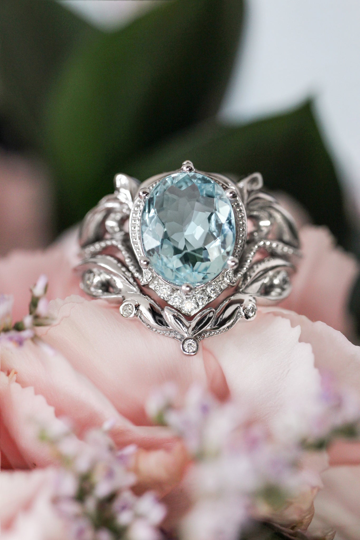 Art nouveau bridal ring set with aquamarine / Lida oval - Eden Garden Jewelry™