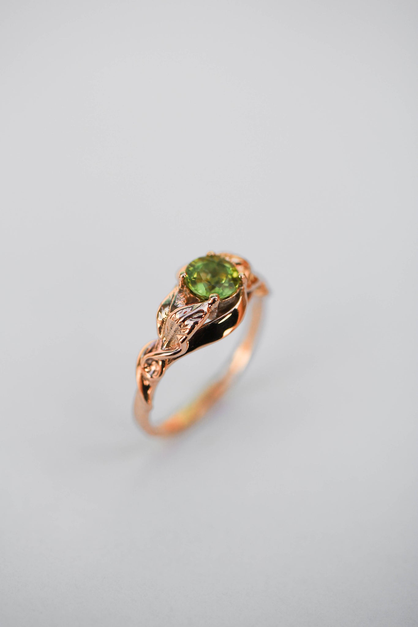 Peridot leaves engagement ring / Azalea - Eden Garden Jewelry™