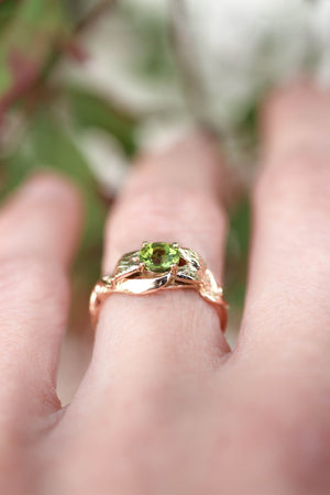 Peridot leaves engagement ring / Azalea - Eden Garden Jewelry™