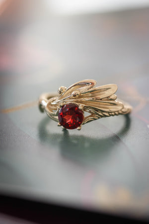 Olive branch ring with ribbon and red garnet - Eden Garden Jewelry™