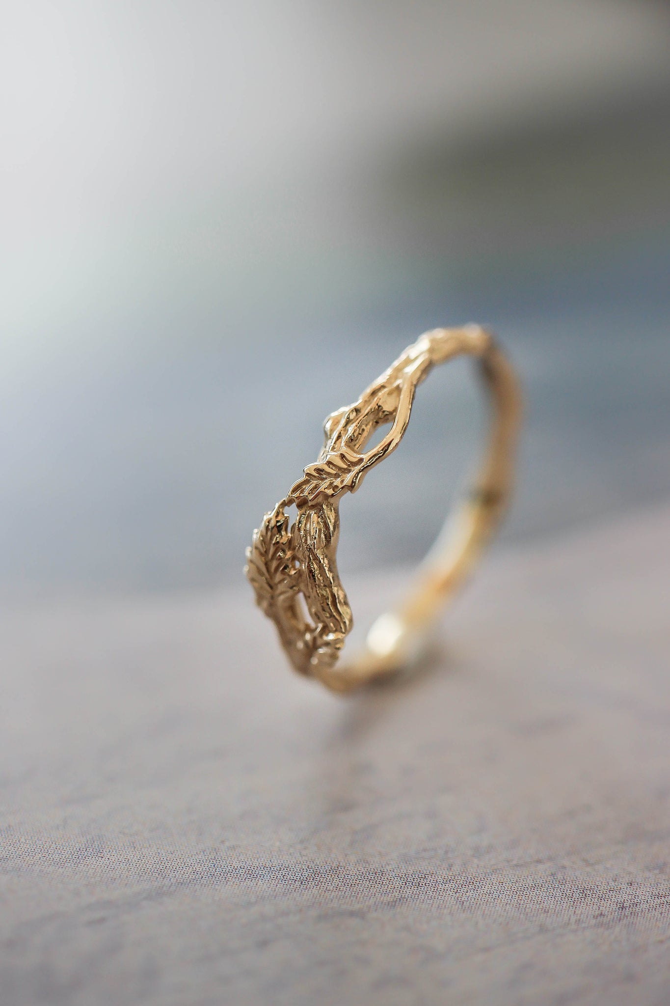 Branch wedding band, small wedding ring - Eden Garden Jewelry™