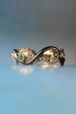 Oak wedding band with natural emeralds - Eden Garden Jewelry™