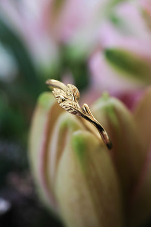 Dainty twig wedding band, solid gold ring - Eden Garden Jewelry™