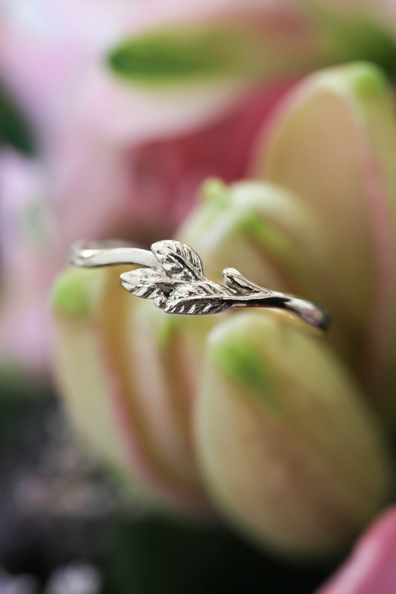 Dainty twig wedding band, solid gold ring - Eden Garden Jewelry™