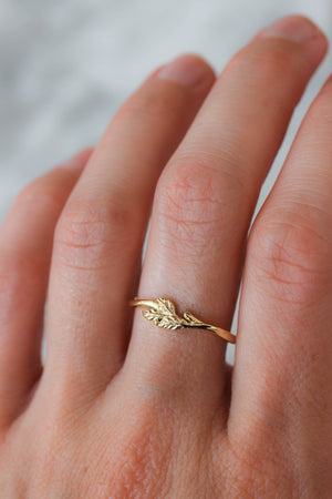 Dainty twig wedding band, solid gold ring - Eden Garden Jewelry™