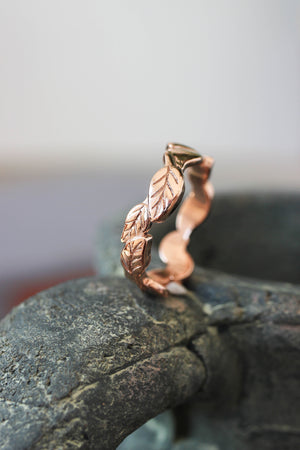 Bold leaves wedding band for man, nature ring for him - Eden Garden Jewelry™