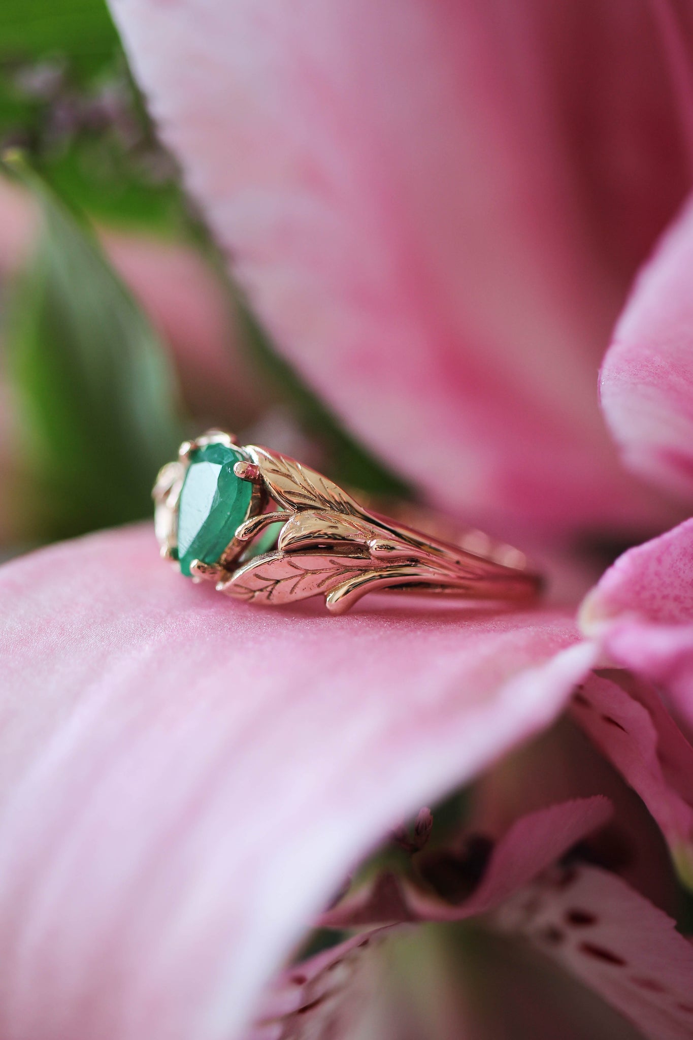 Pear cut emerald ring, leaves engagement ring / Wisteria - Eden Garden Jewelry™