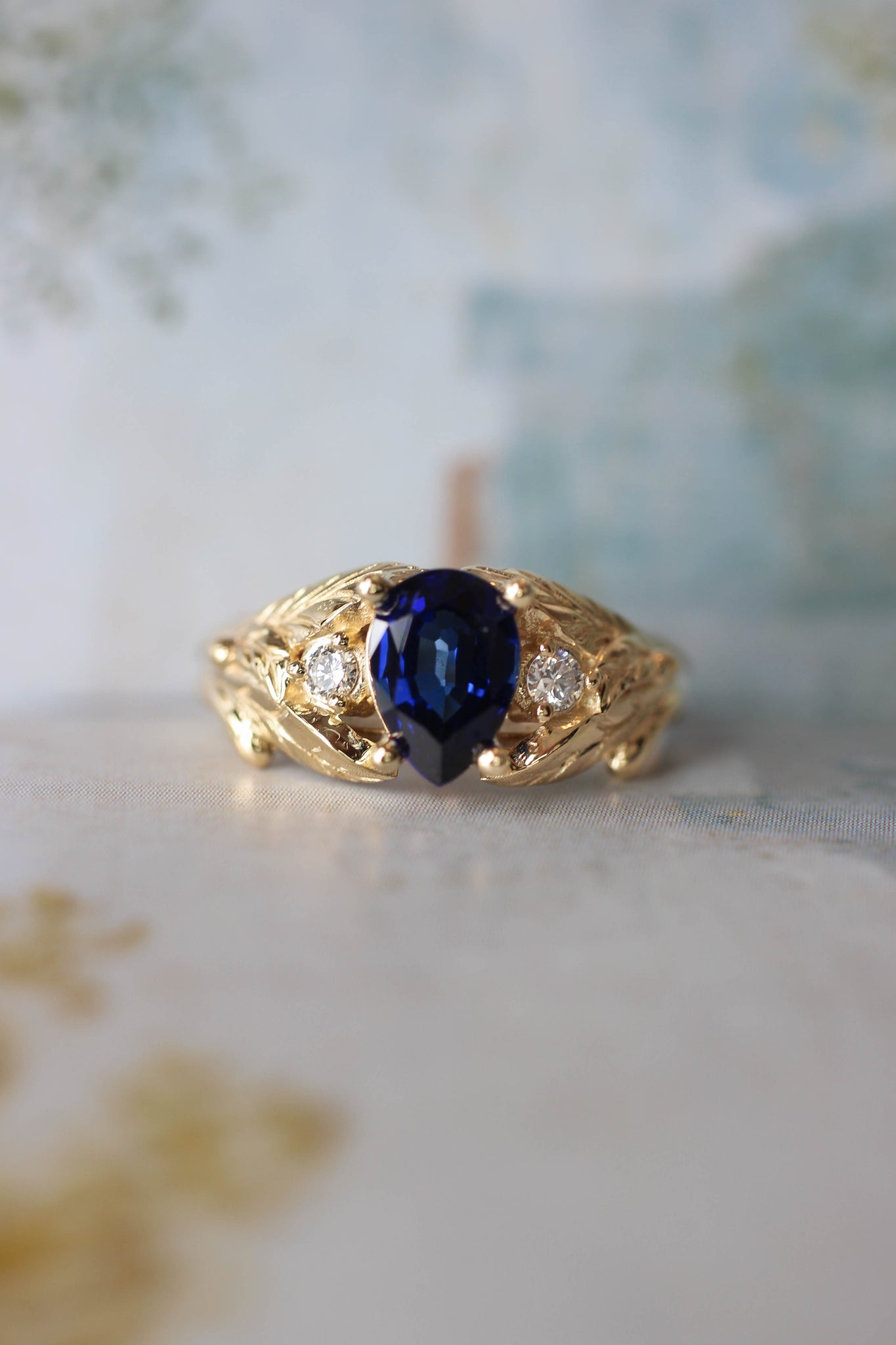 Sapphire and diamonds engagement ring / Wisteria - Eden Garden Jewelry™