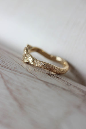 Tree branch wedding band for man, unisex gold ring - Eden Garden Jewelry™