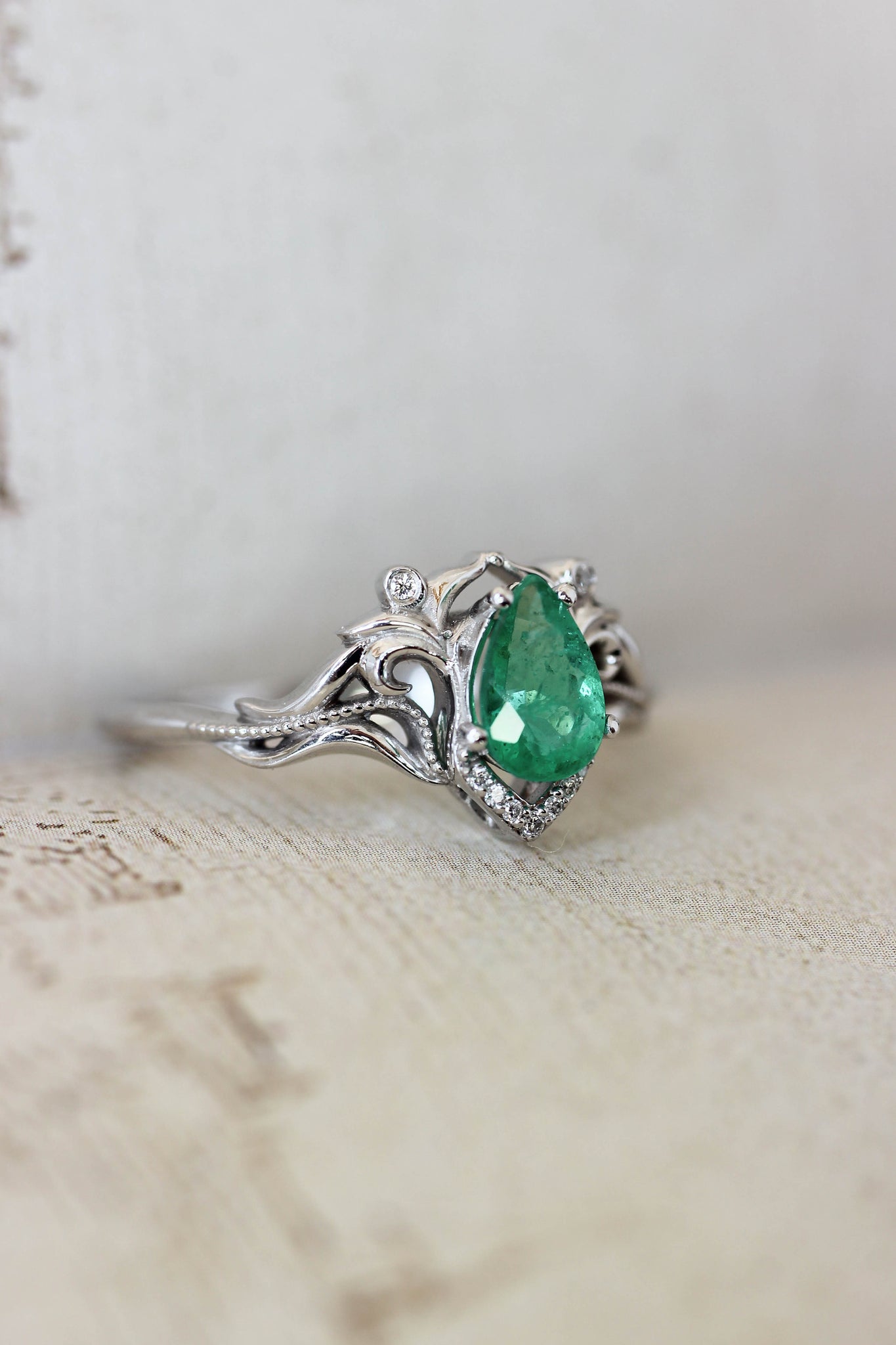 Natural emerald and diamonds engagement ring / Lida - Eden Garden Jewelry™