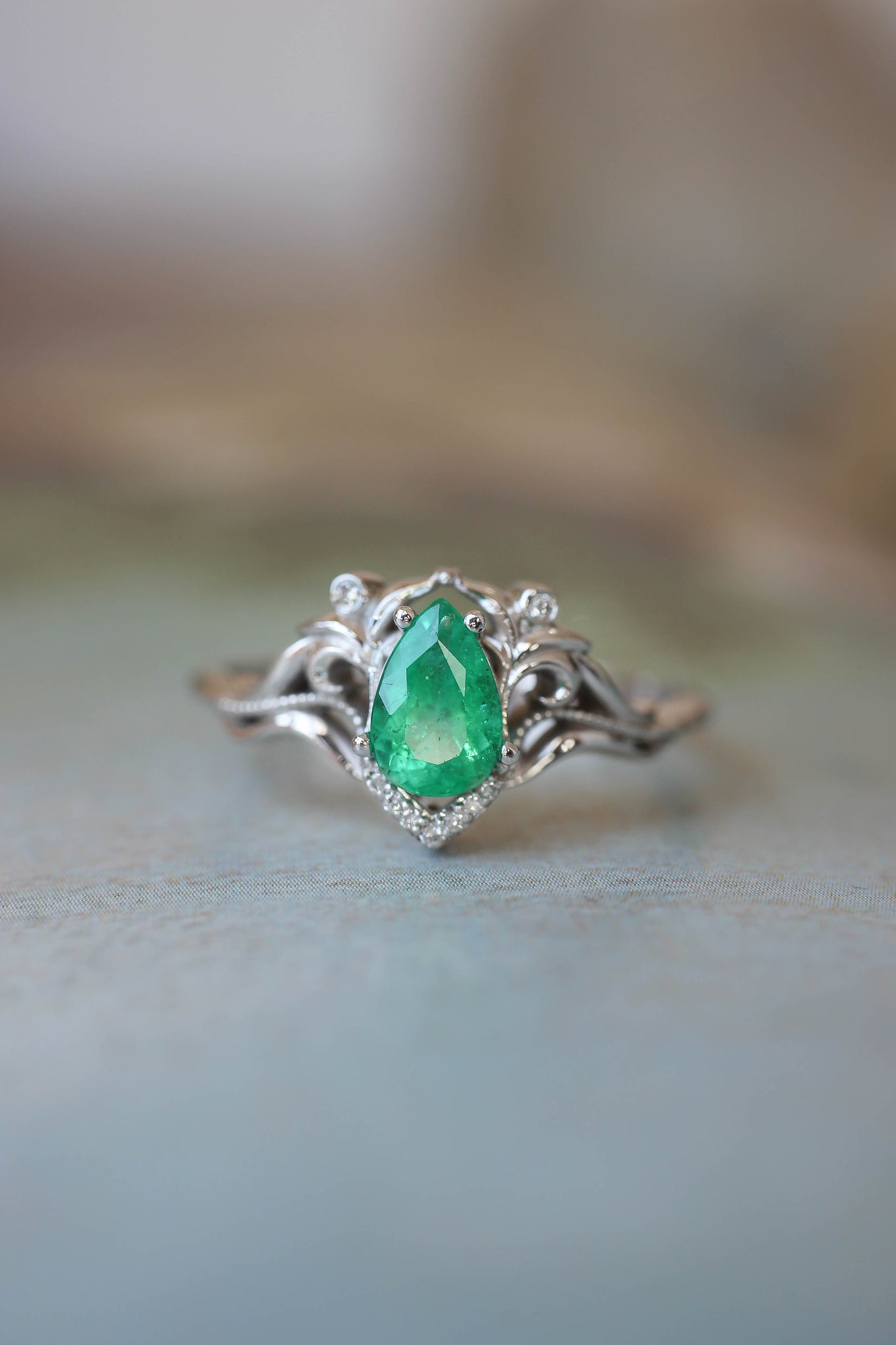 Natural emerald and diamonds engagement ring / Lida - Eden Garden Jewelry™