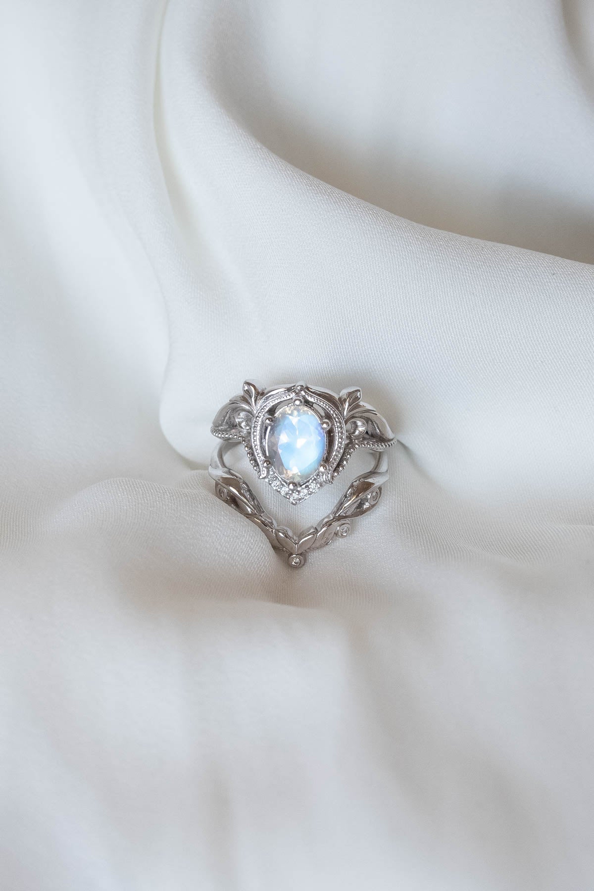 Moonstone engagement ring set / Lida - Eden Garden Jewelry™